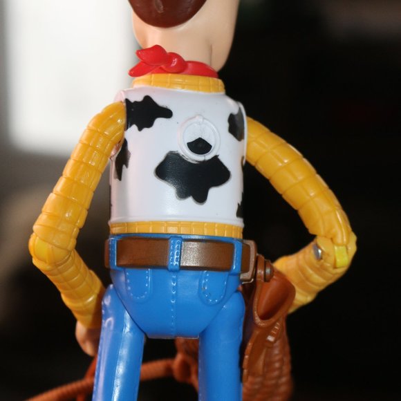 Disney Pixar Mattel Toy Story 4 Fully Posable Woody Figure Toy w/ Lasso + Hat 9” - Picture 8 of 11